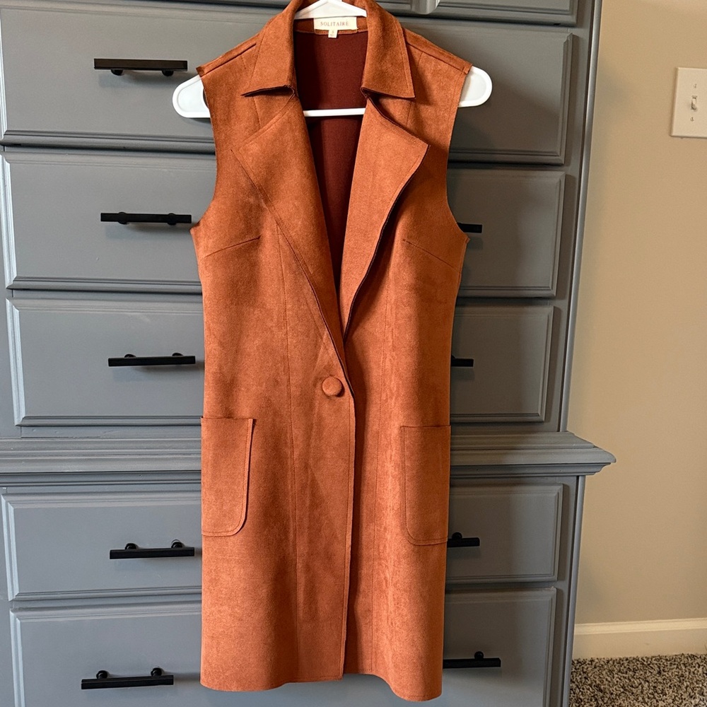 Solitaire Rust Sleeveless Vest